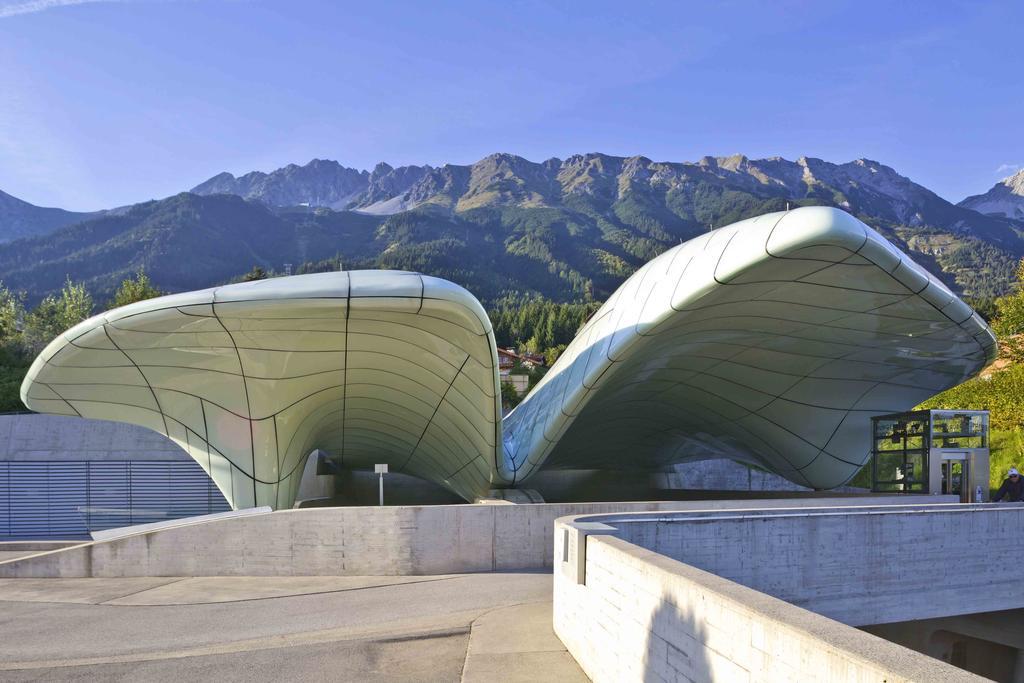 Riedz Apartments Innsbruck- Zentrales Apartmenthaus Mit Gruener Oase Extérieur photo