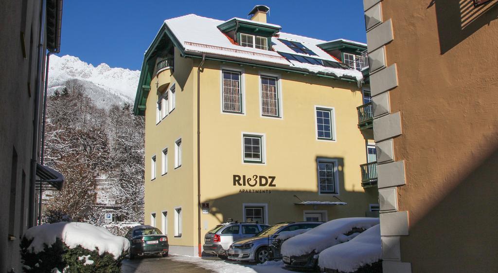 Riedz Apartments Innsbruck- Zentrales Apartmenthaus Mit Gruener Oase Extérieur photo