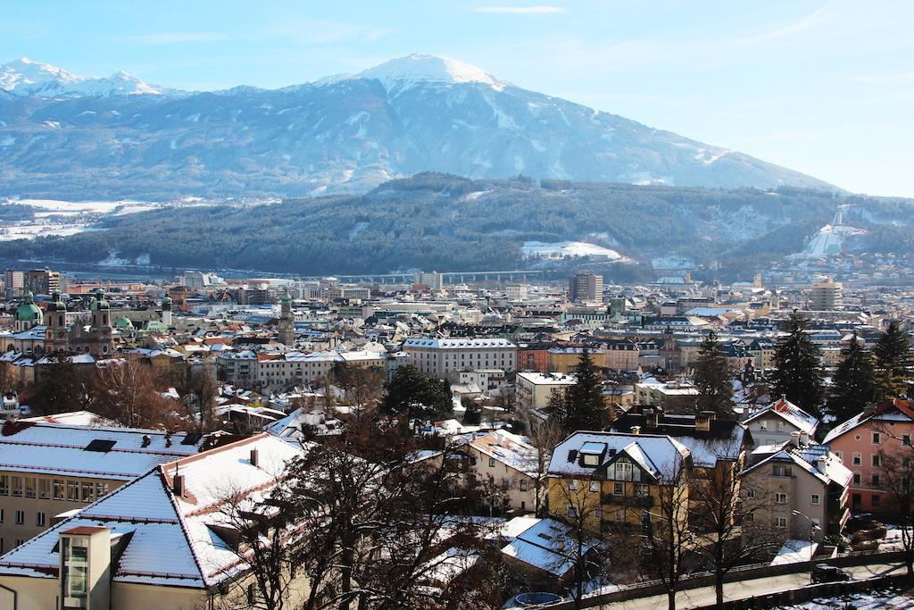 Riedz Apartments Innsbruck- Zentrales Apartmenthaus Mit Gruener Oase Extérieur photo